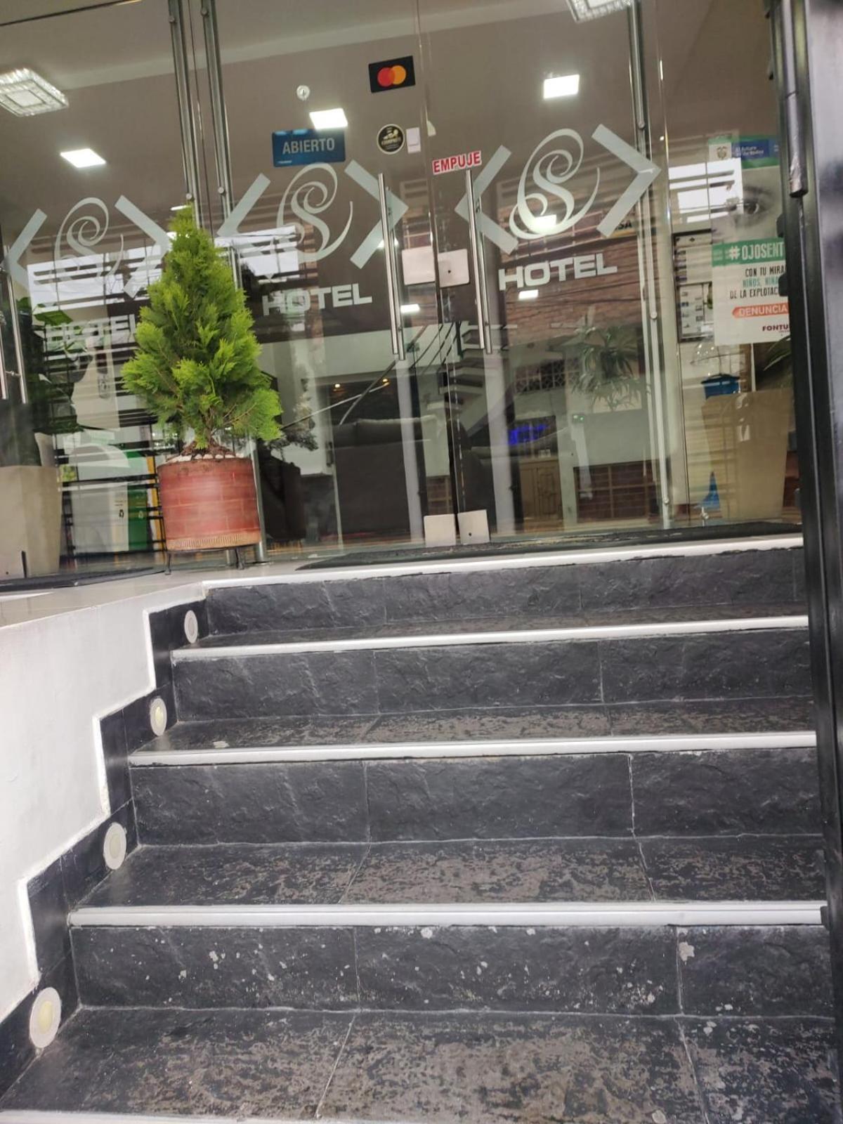 Hotel Confort Sweet Пасто Екстериор снимка